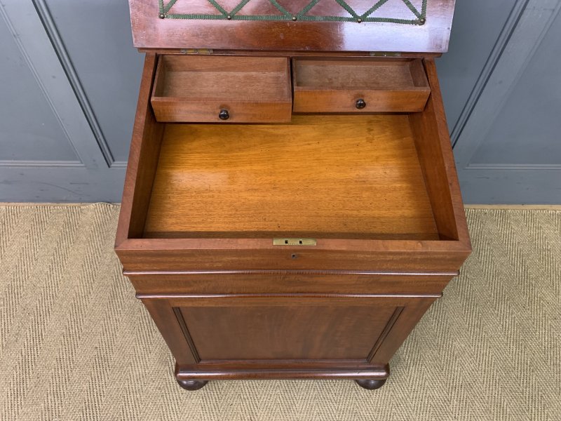 Gillows Early Victorian Mahogany Davenport - Image 18