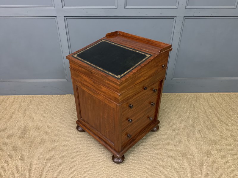 Gillows Early Victorian Mahogany Davenport - Image 4