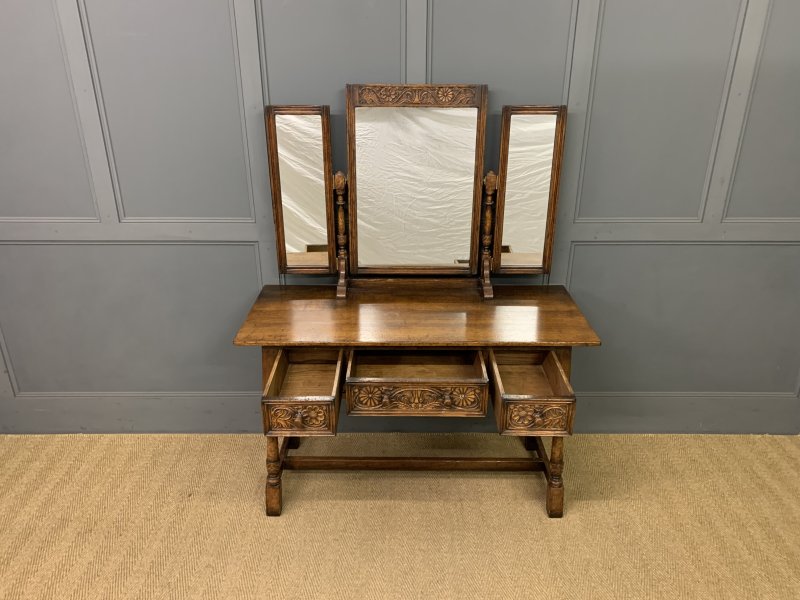 Ipswich Oak Dressing Table and Stool - Image 4