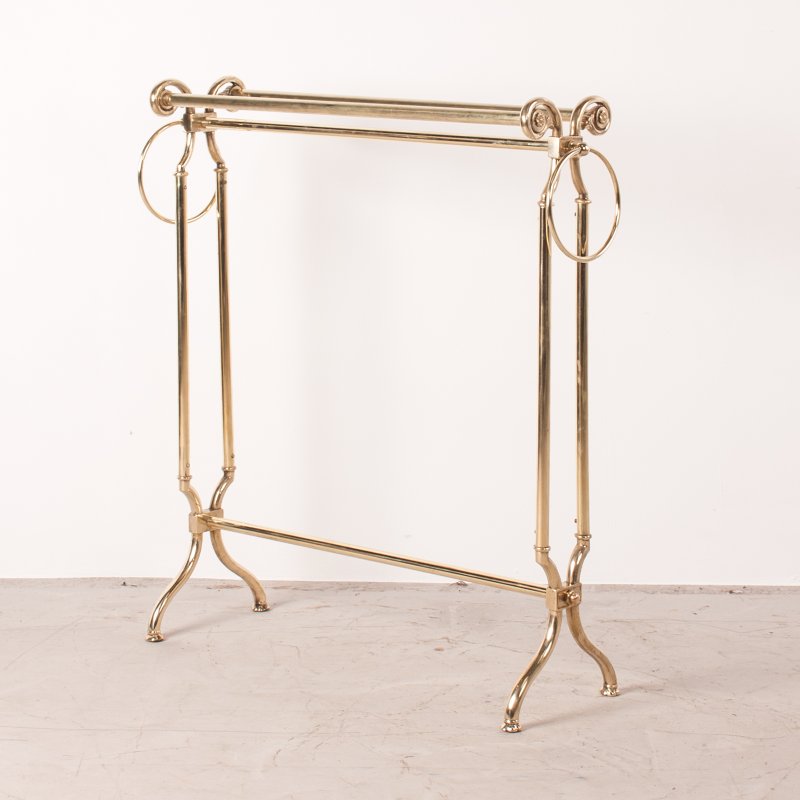 Good Quality Continental Brass Towel Rail - Image 4