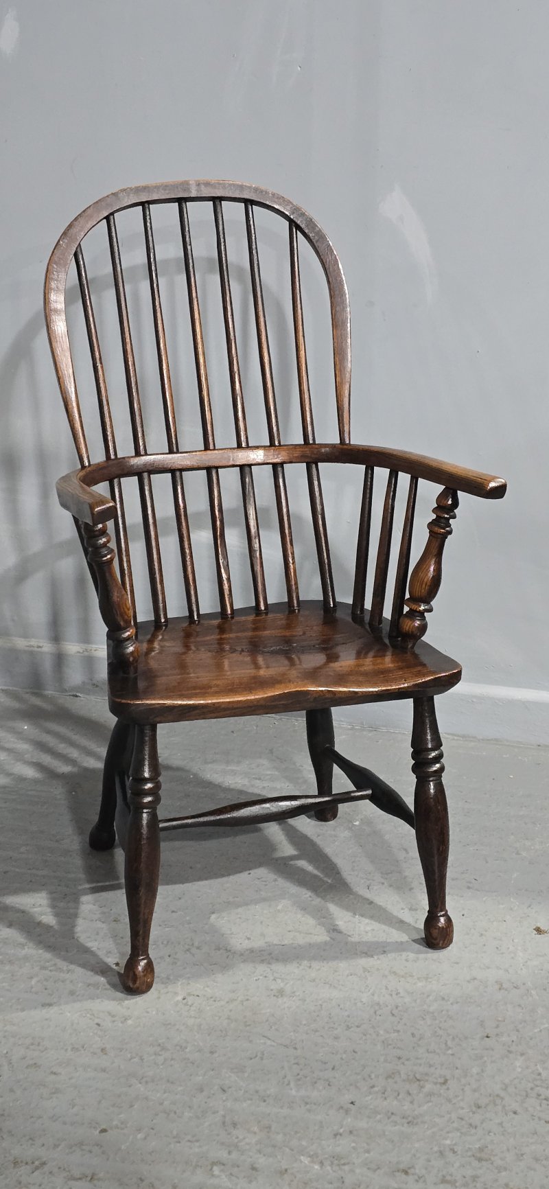 Elm Windsor Chair - Image 2