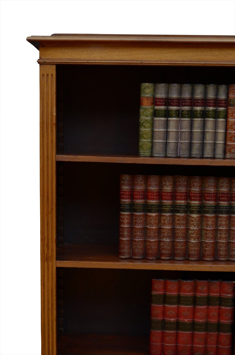 English Edwardian Walnut Open Bookcase - Image 9