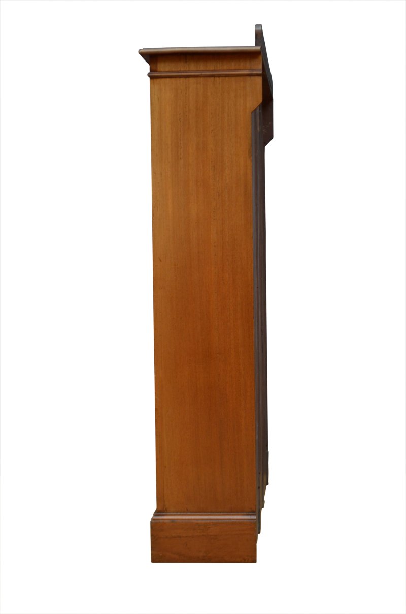 English Edwardian Walnut Open Bookcase - Image 18