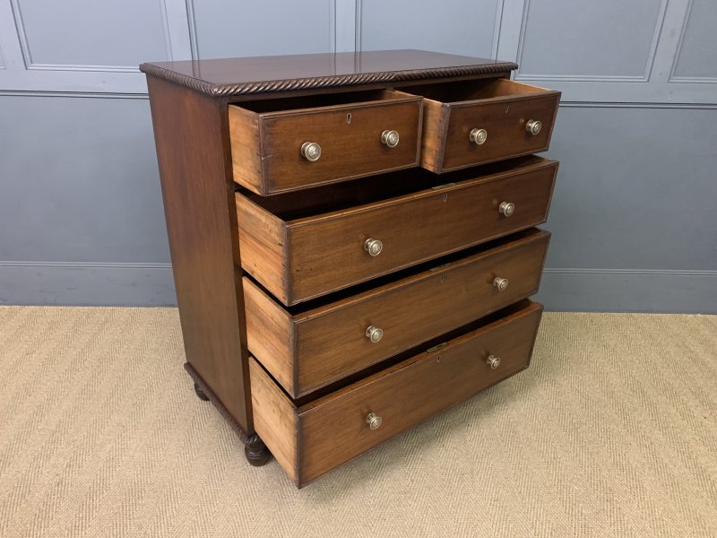George IV Mahogany Chest of Drawers - Image 5