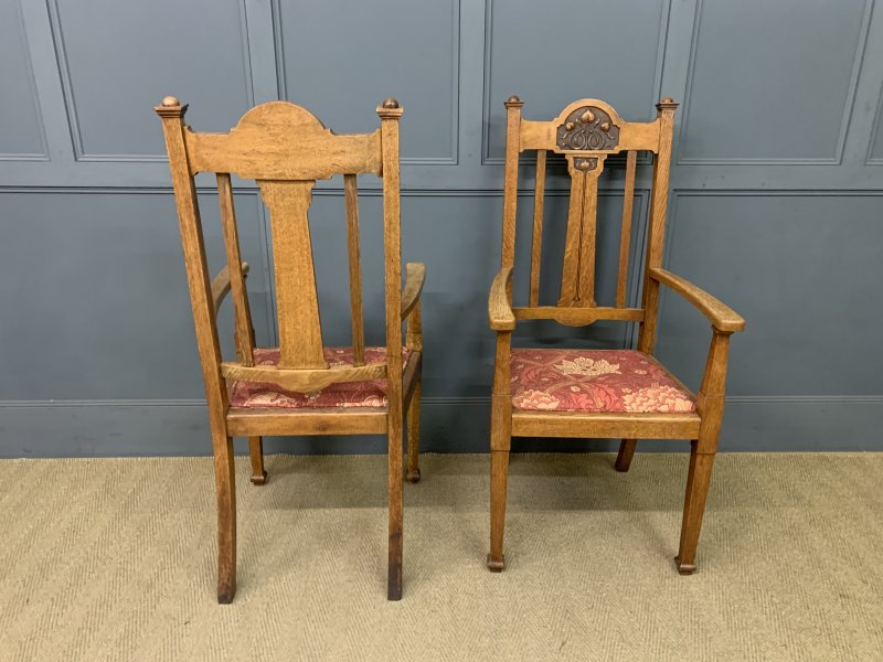 Set of 8 Arts and Crafts Dining Chairs - Image 3