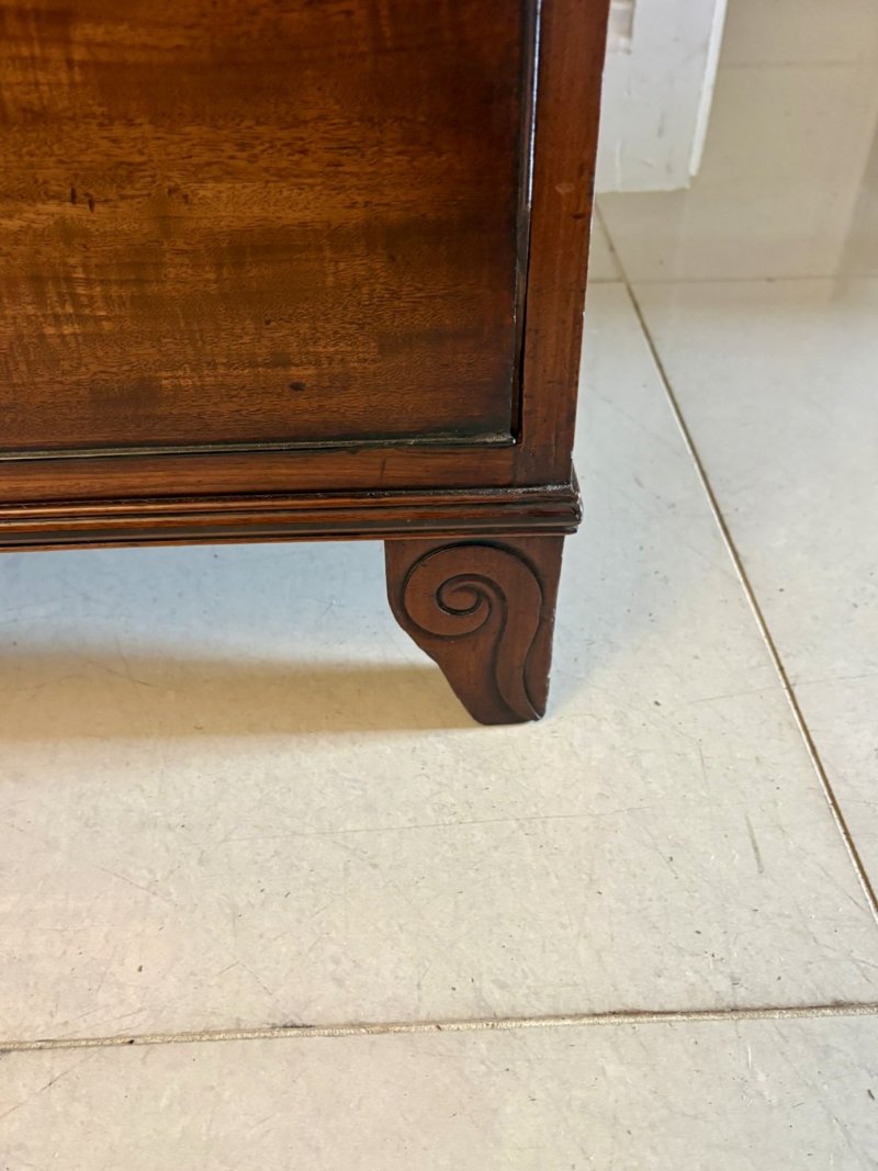 Antique Regency Figured Mahogany Secretaire Bookcase Desk With Glazed Doors and Fitted Interior - Image 17