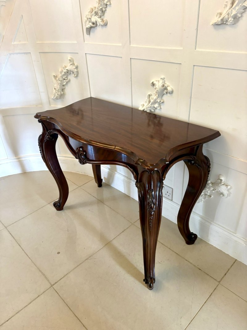 Antique English Victorian Mahogany Serpentine Console Hall Table - Image 4