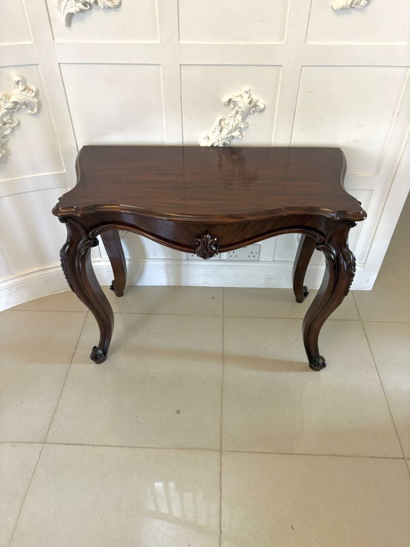 Antique English Victorian Mahogany Serpentine Console Hall Table - Image 3