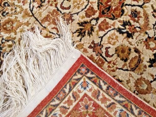 Pretty Kashmir Silk Carpet - Image 6