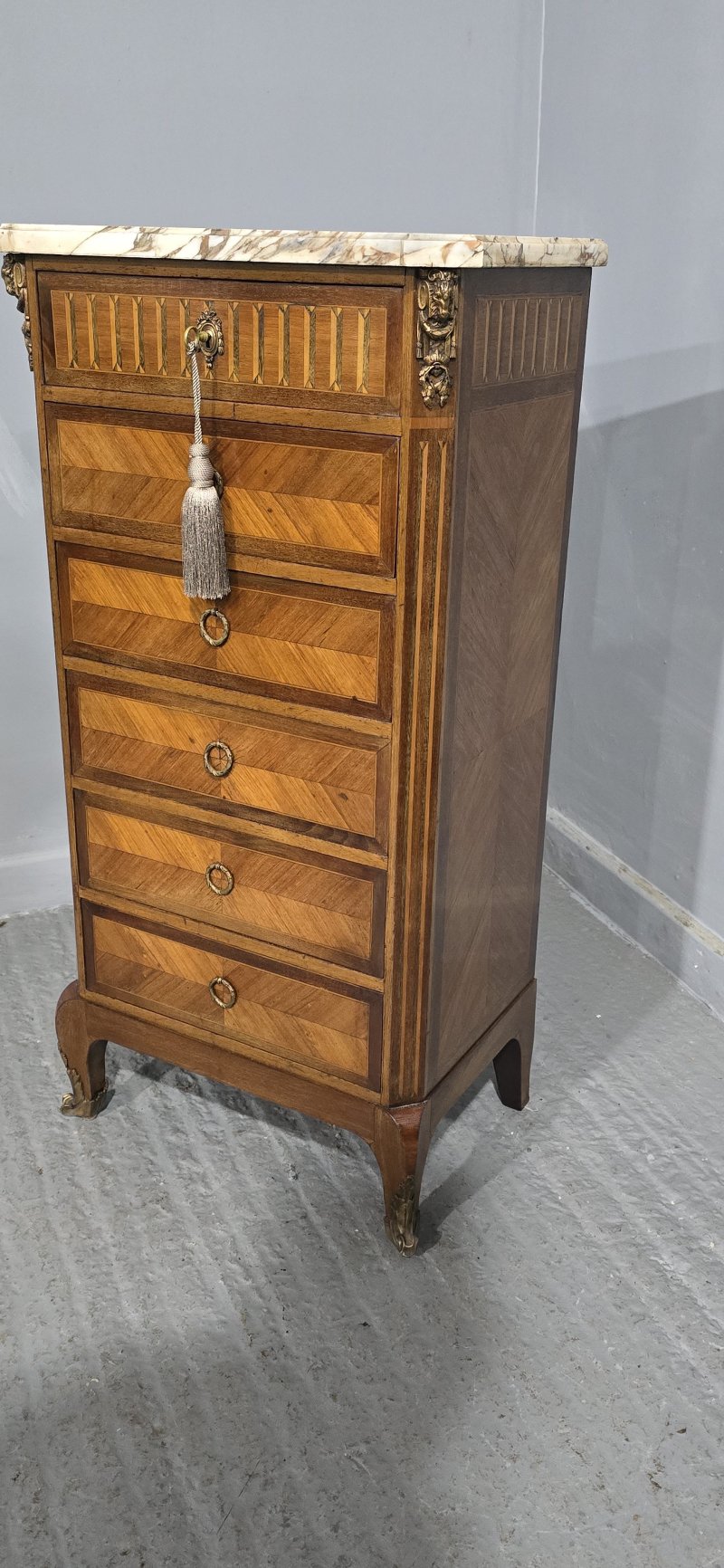 French Bank of Drawers of Small Proportions - Image 4