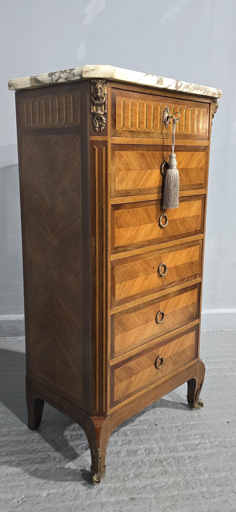 French Bank of Drawers of Small Proportions - Image 10