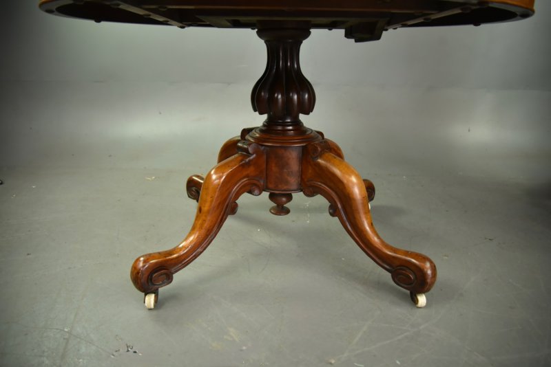 Victorian Oval Burr Walnut Breakfast Table - Image 4