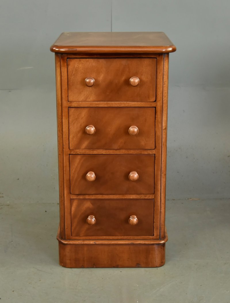 Pair Of Victorian Mahogany Bedside Chests Of Drawers - Image 6