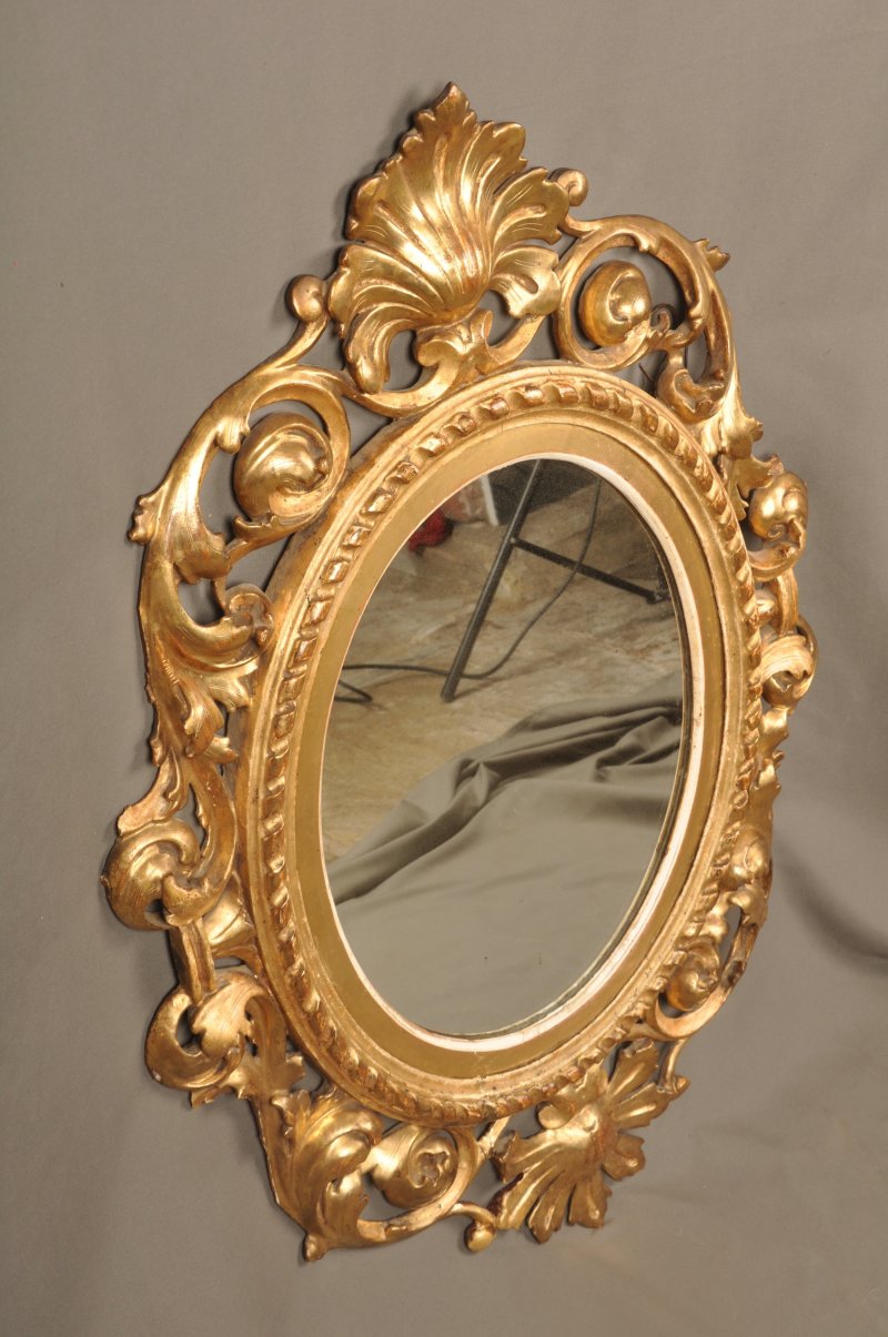 Late 18th Century Florentine Giltwood Oval Mirror - Image 6