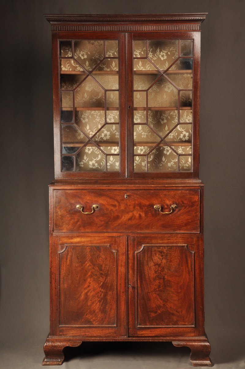 Fine 18th Century Mahogany Secrataire Bookcase