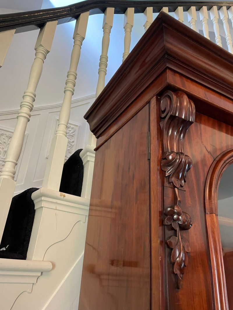 Outstanding Quality Antique Victorian Figured Mahogany Glazed Cupboard Bookcase - Image 5