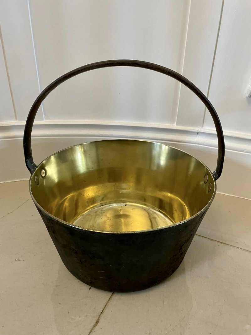 Large Antique Victorian Quality Brass Pail - Image 4