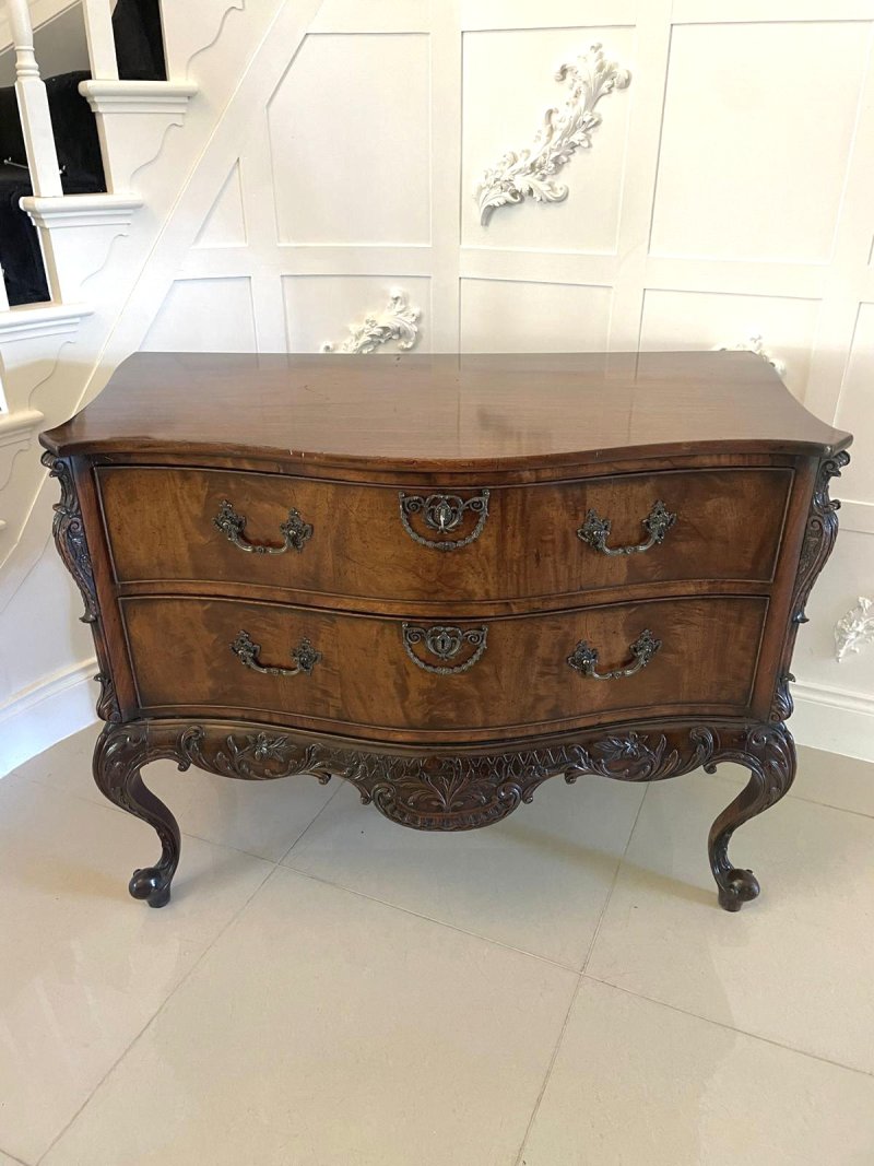Outstanding Quality Antique Victorian Figured Mahogany Serpentine Shaped Chest of Drawers