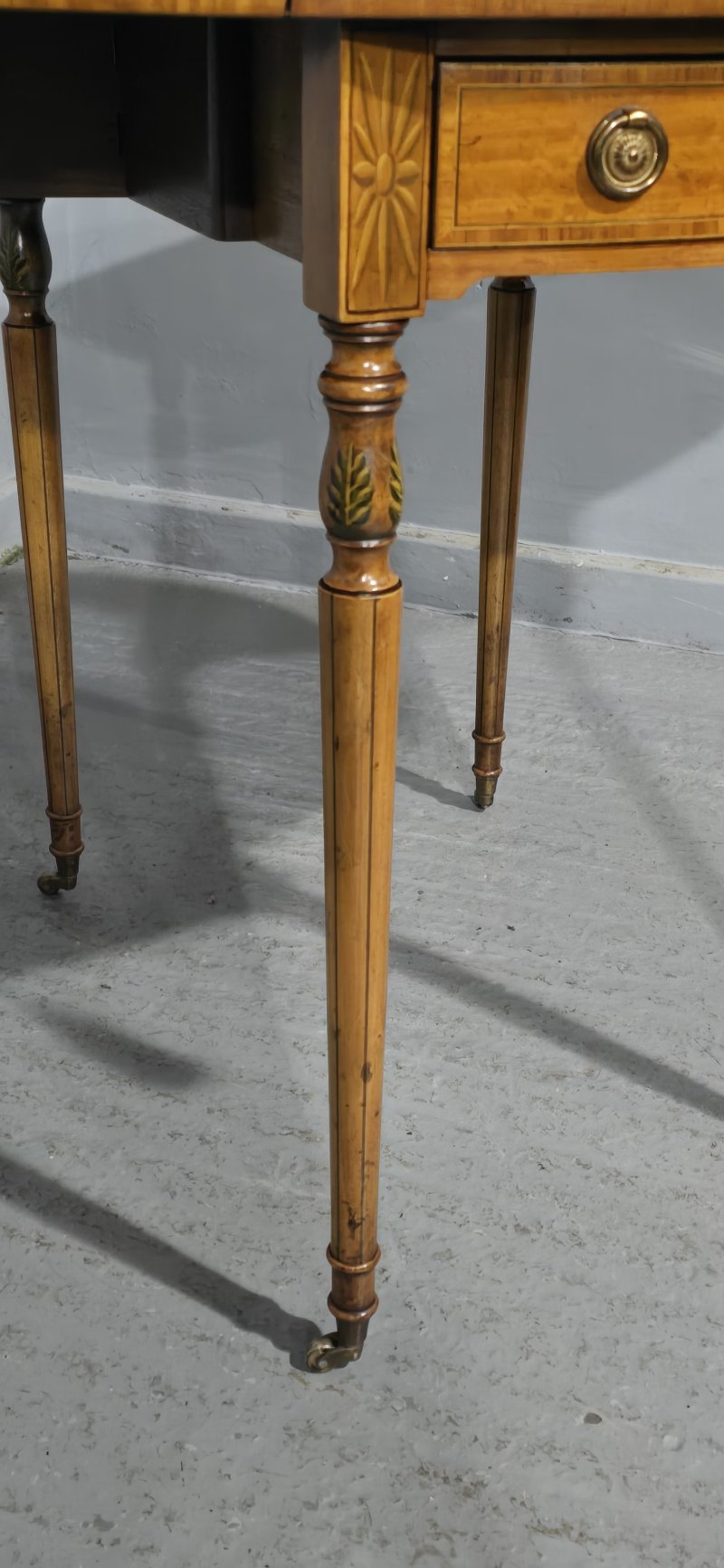 Top Quality Painted Satinwood Pembroke Table - Image 5