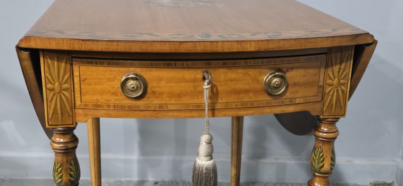Top Quality Painted Satinwood Pembroke Table - Image 3
