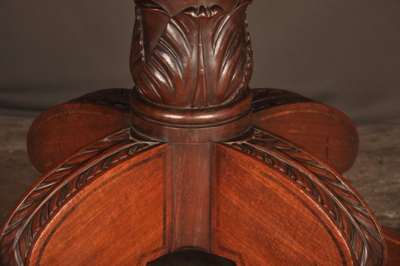 A Superb Quality Regency Mahogany Breakfast Table - Image 5