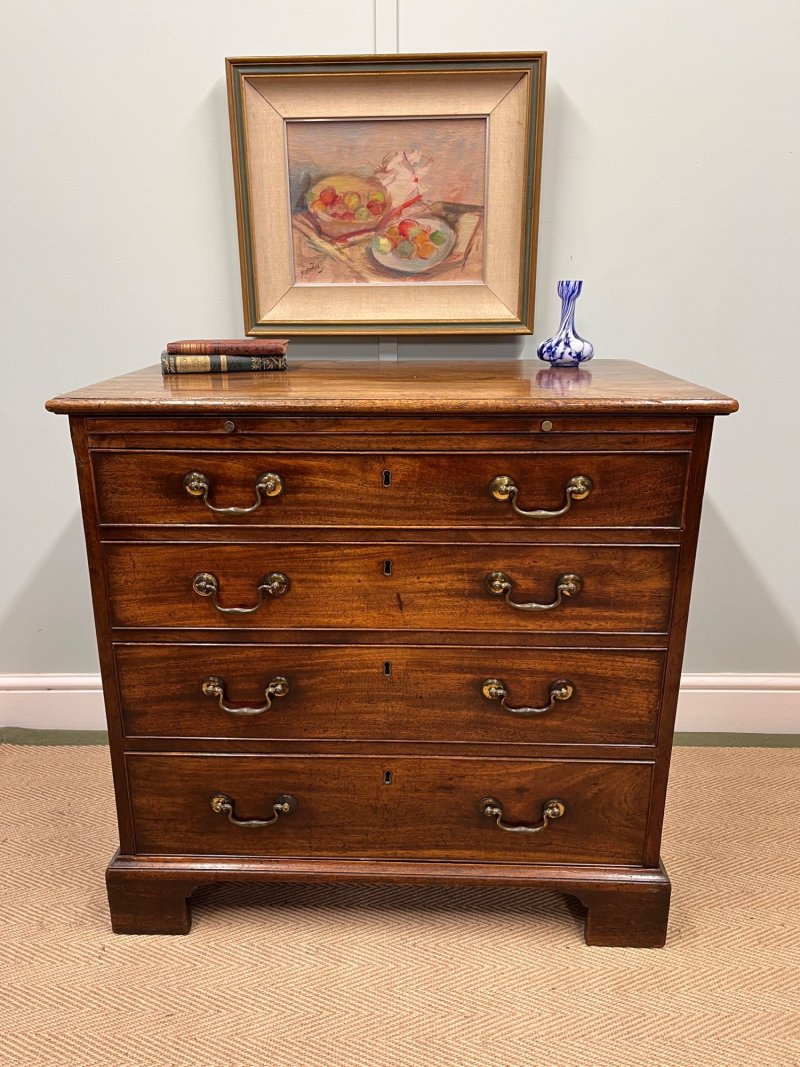 Georgian Mahogany Chest Of Drawers - Image 2