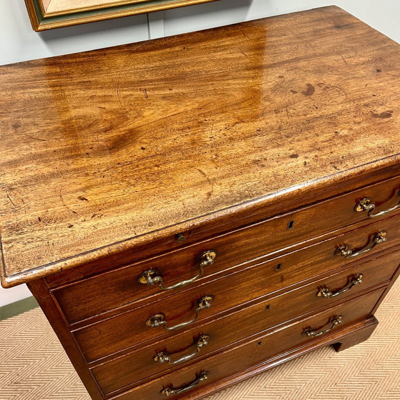 Georgian Mahogany Chest Of Drawers - Image 3