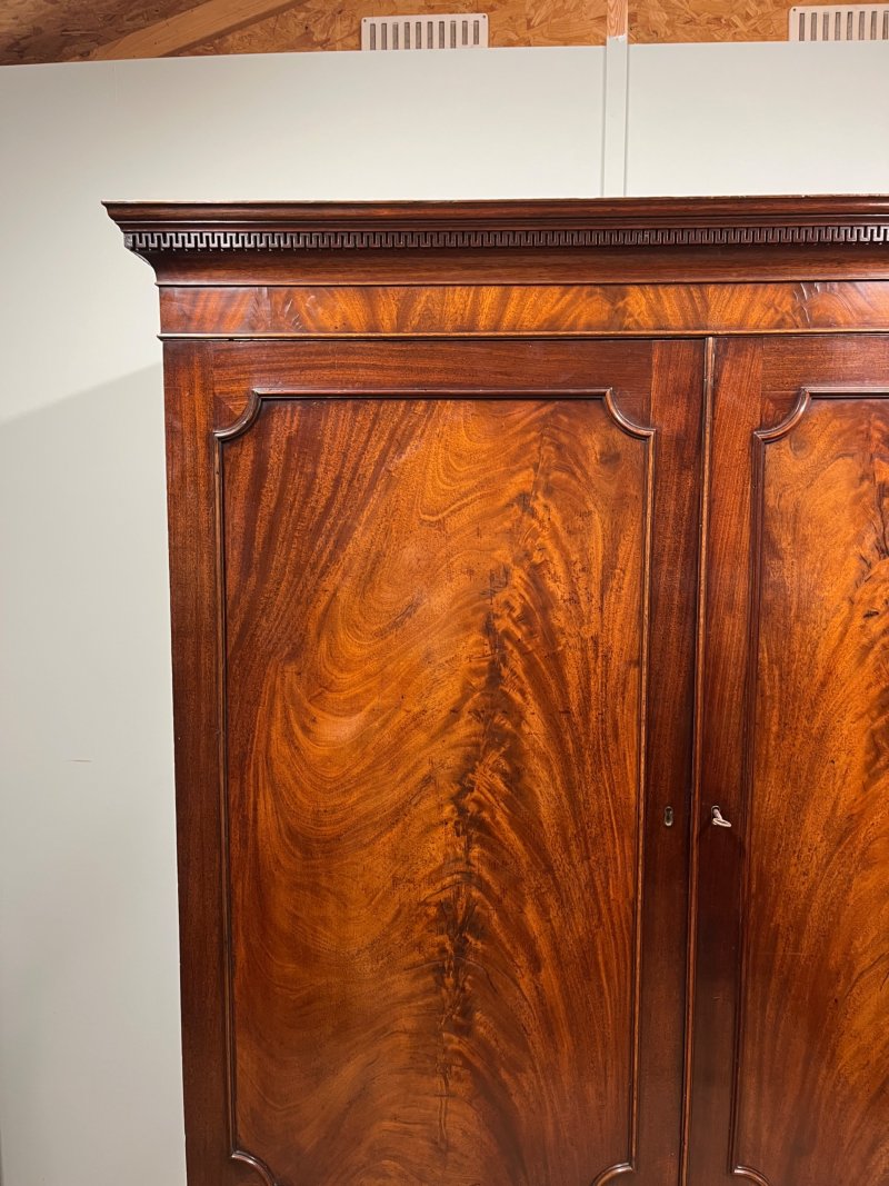 19th Century Mahogany Linen Press - Image 2