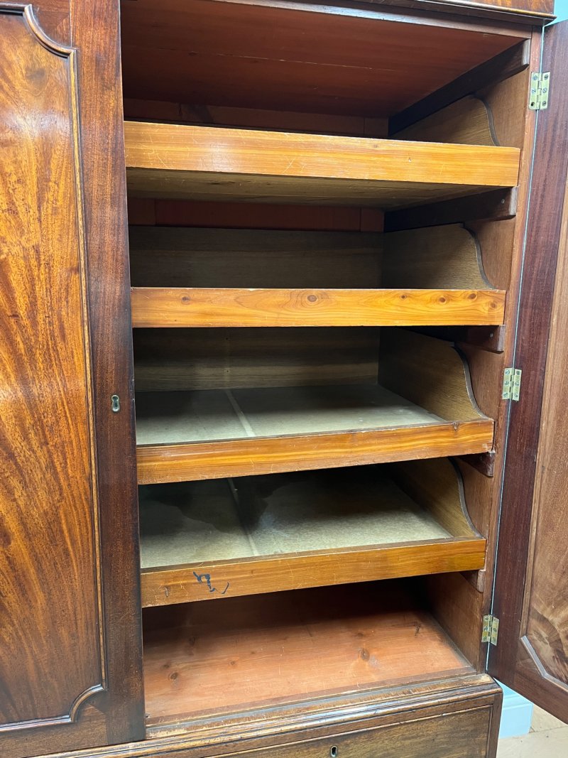 19th Century Mahogany Linen Press - Image 3