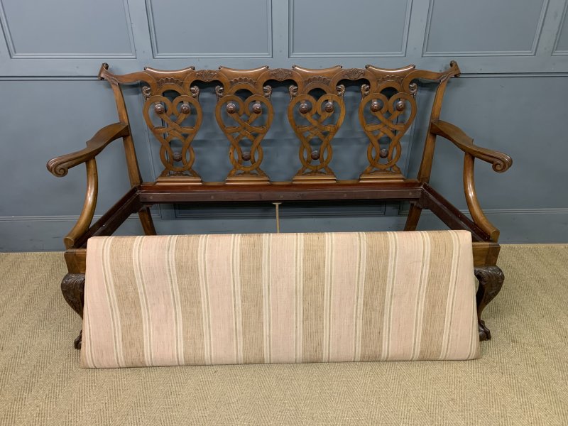 Chippendale Style Carved Mahogany Settee - Image 8