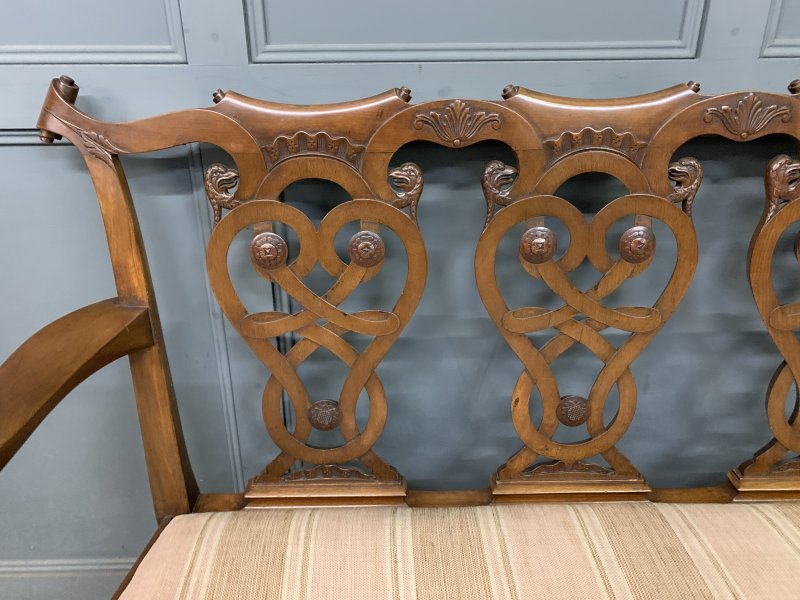 Chippendale Style Carved Mahogany Settee - Image 16