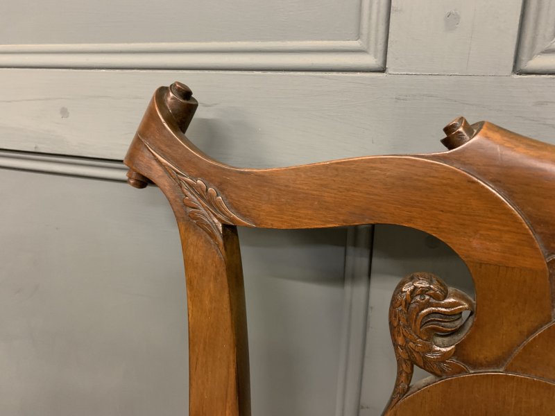 Chippendale Style Carved Mahogany Settee - Image 13