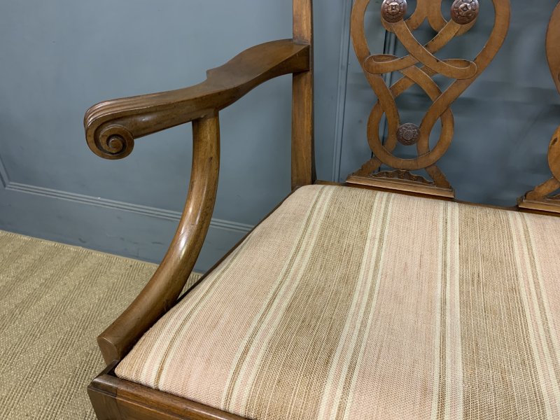 Chippendale Style Carved Mahogany Settee - Image 14