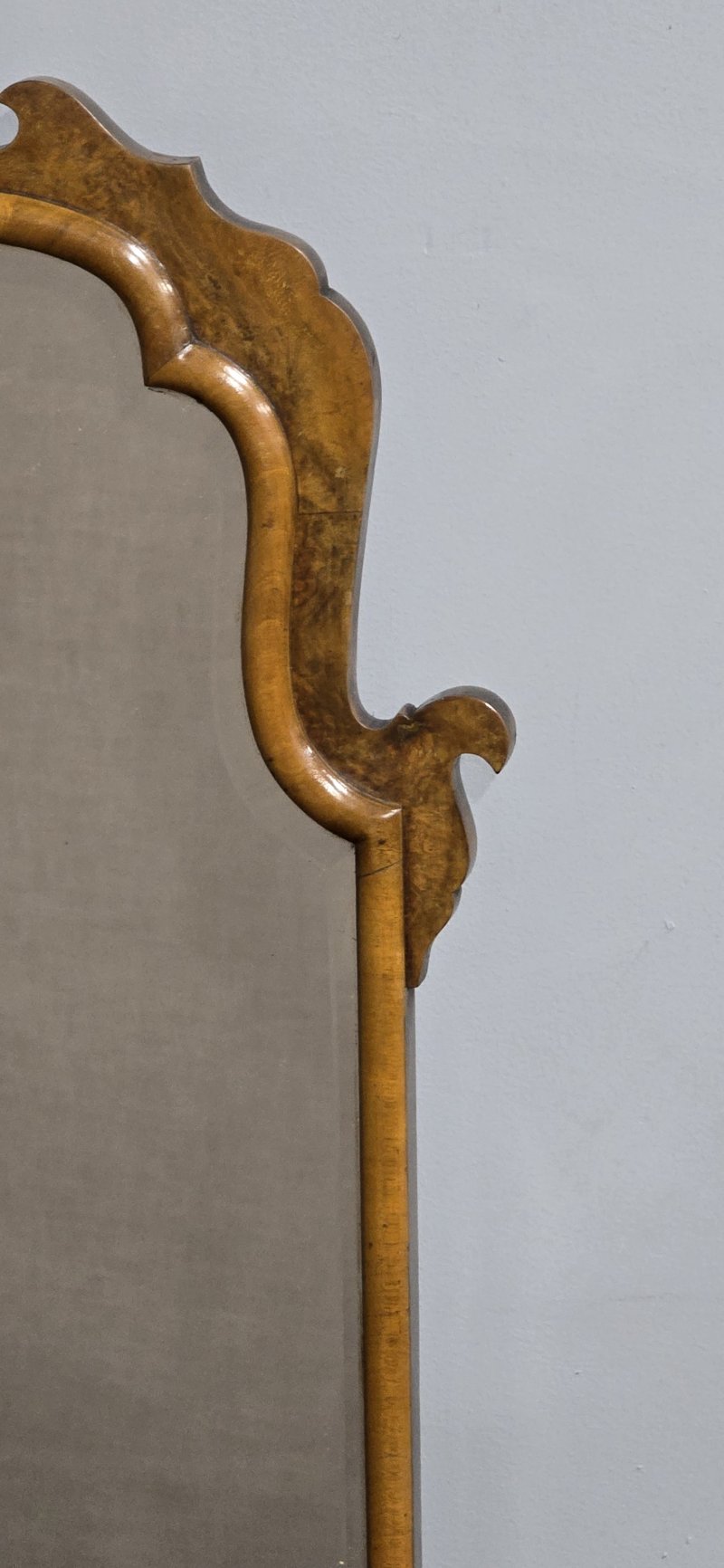 Queen Anne Burr Walnut Wall Mirror - Image 3