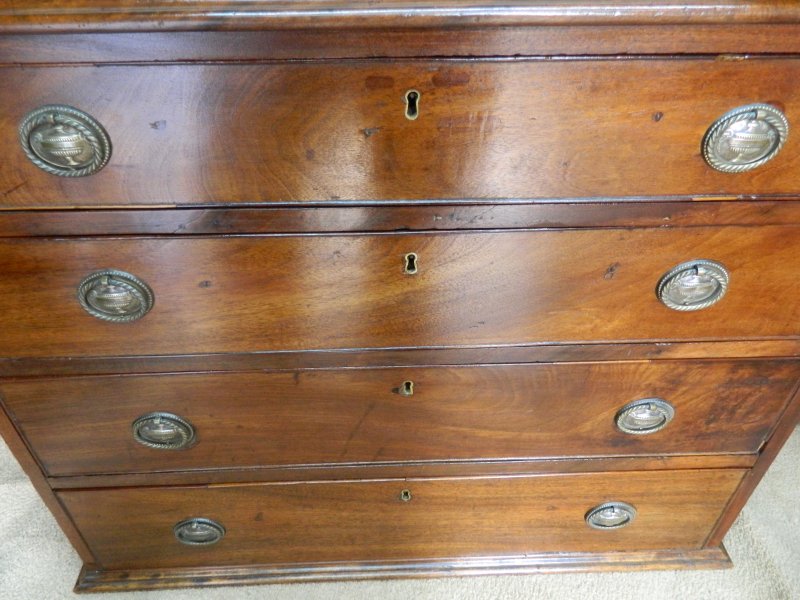 Victorian Mahogany Chest of Drawers - Image 9