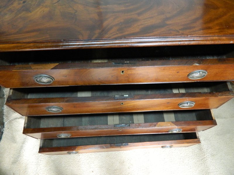 Victorian Mahogany Chest of Drawers - Image 11