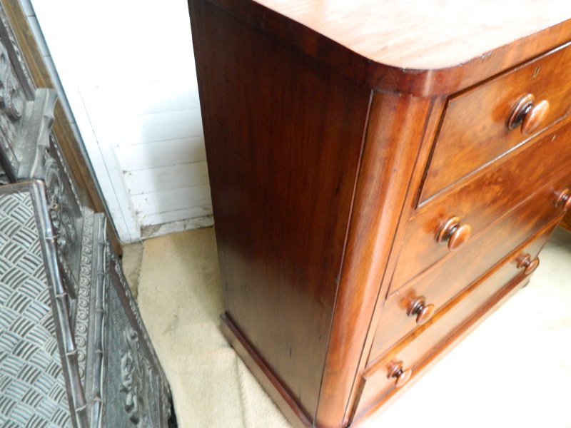 Victorian Mahogany Chest of Drawers - Image 6