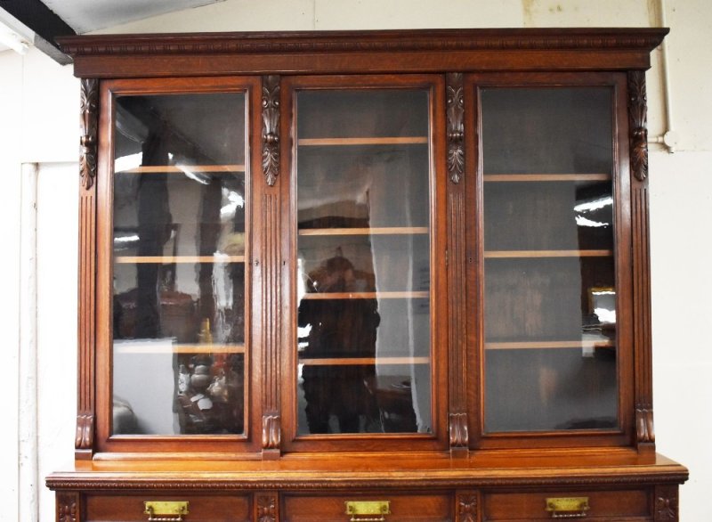 Victorian Carved Oak Three Door Bookcase - Image 2