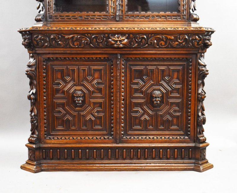 Victorian Carved Oak Bookcase - Image 5