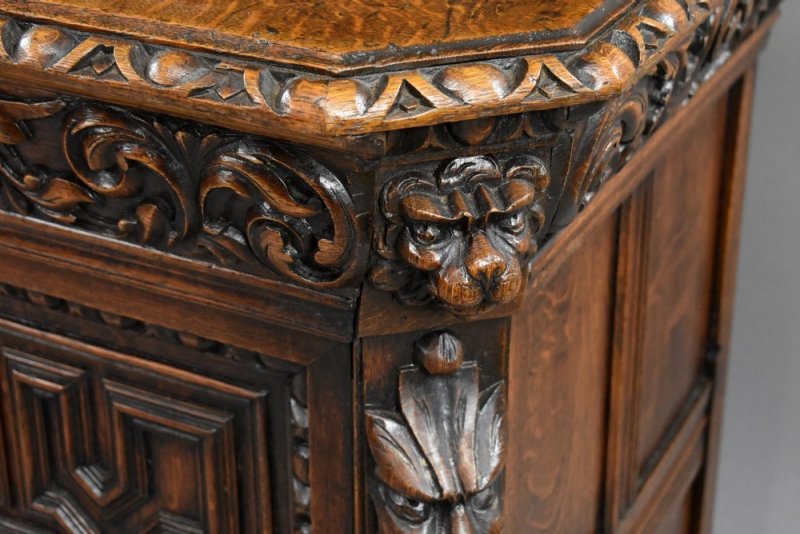 Victorian Carved Oak Bookcase - Image 10