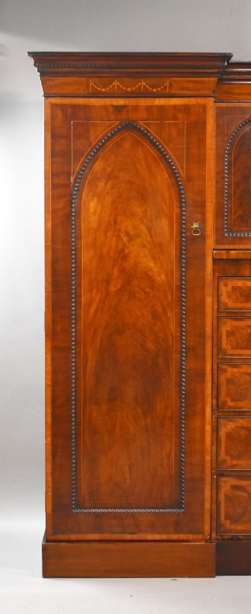 Victorian Flame Mahogany Breakfront Triple Wardrobe - Image 2