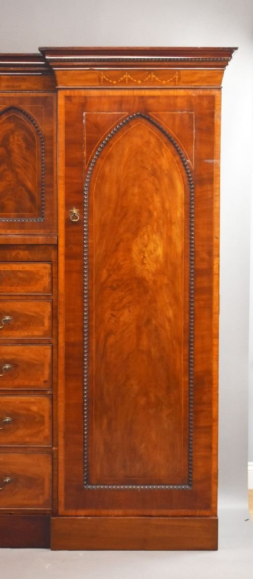 Victorian Flame Mahogany Breakfront Triple Wardrobe - Image 3