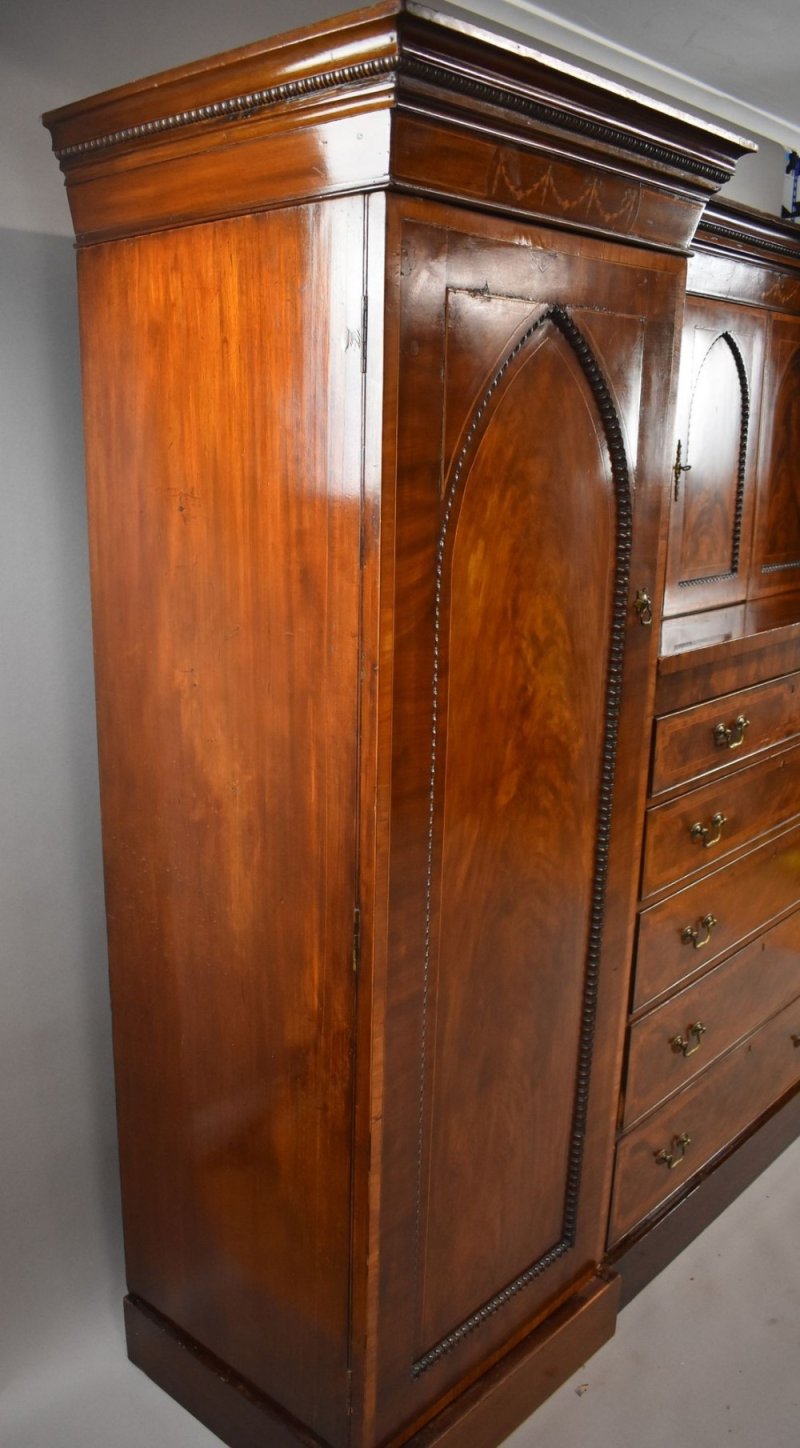 Victorian Flame Mahogany Breakfront Triple Wardrobe - Image 8