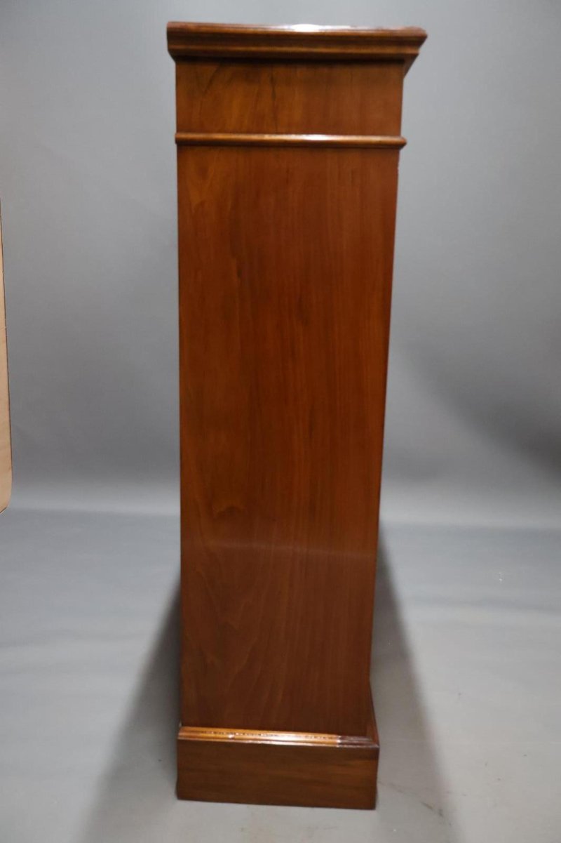 Edwardian Walnut Glazed Bookcase - Image 10