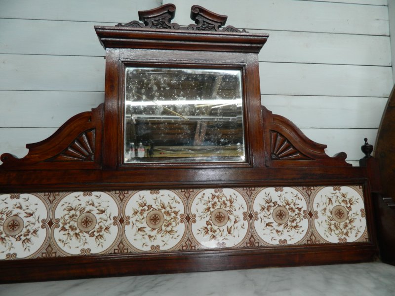 Victorian Marble Wash Stand with Tiled Back Mirror & 2 Drawers Mahogany - Image 6