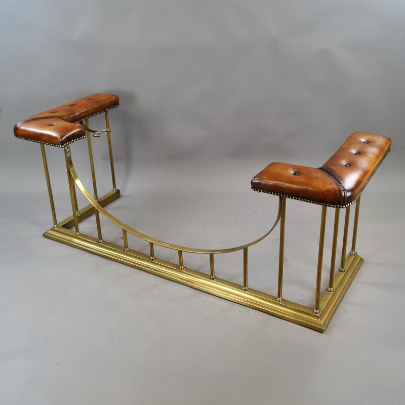 19Th Century Brass Club Fender - Image 2