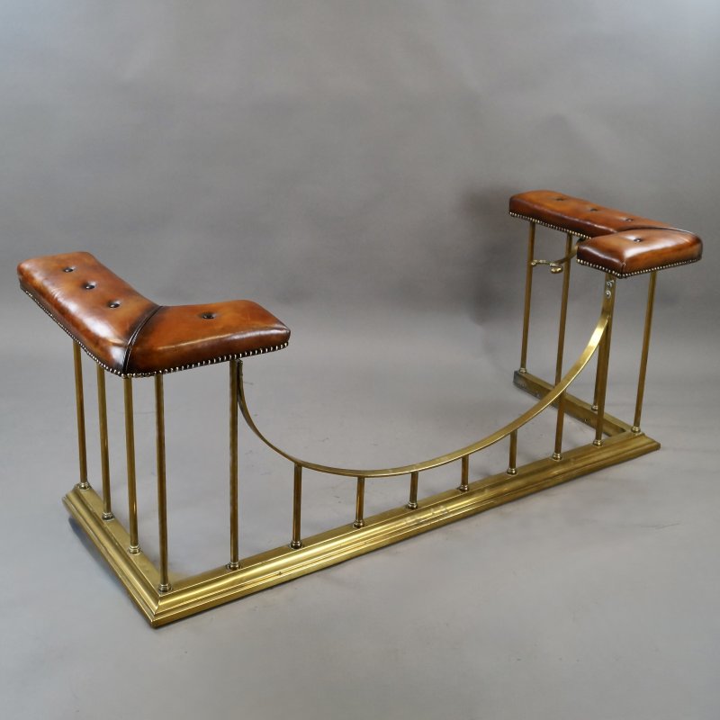 19Th Century Brass Club Fender - Image 4