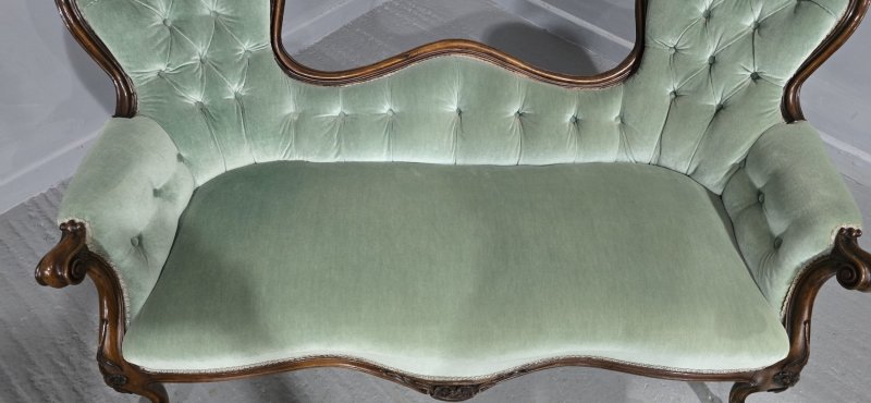 Victorian Mahogany Sofa - Image 8