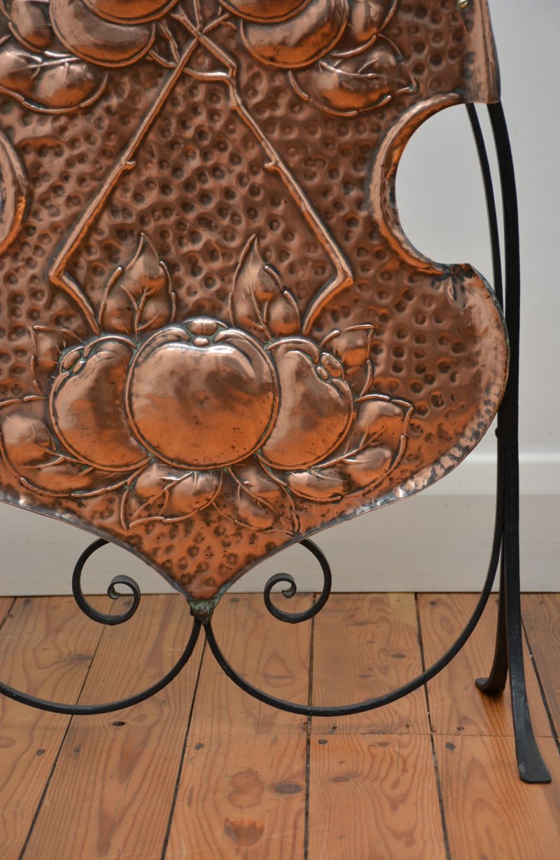 Arts and Crafts Fire Screen - Image 6