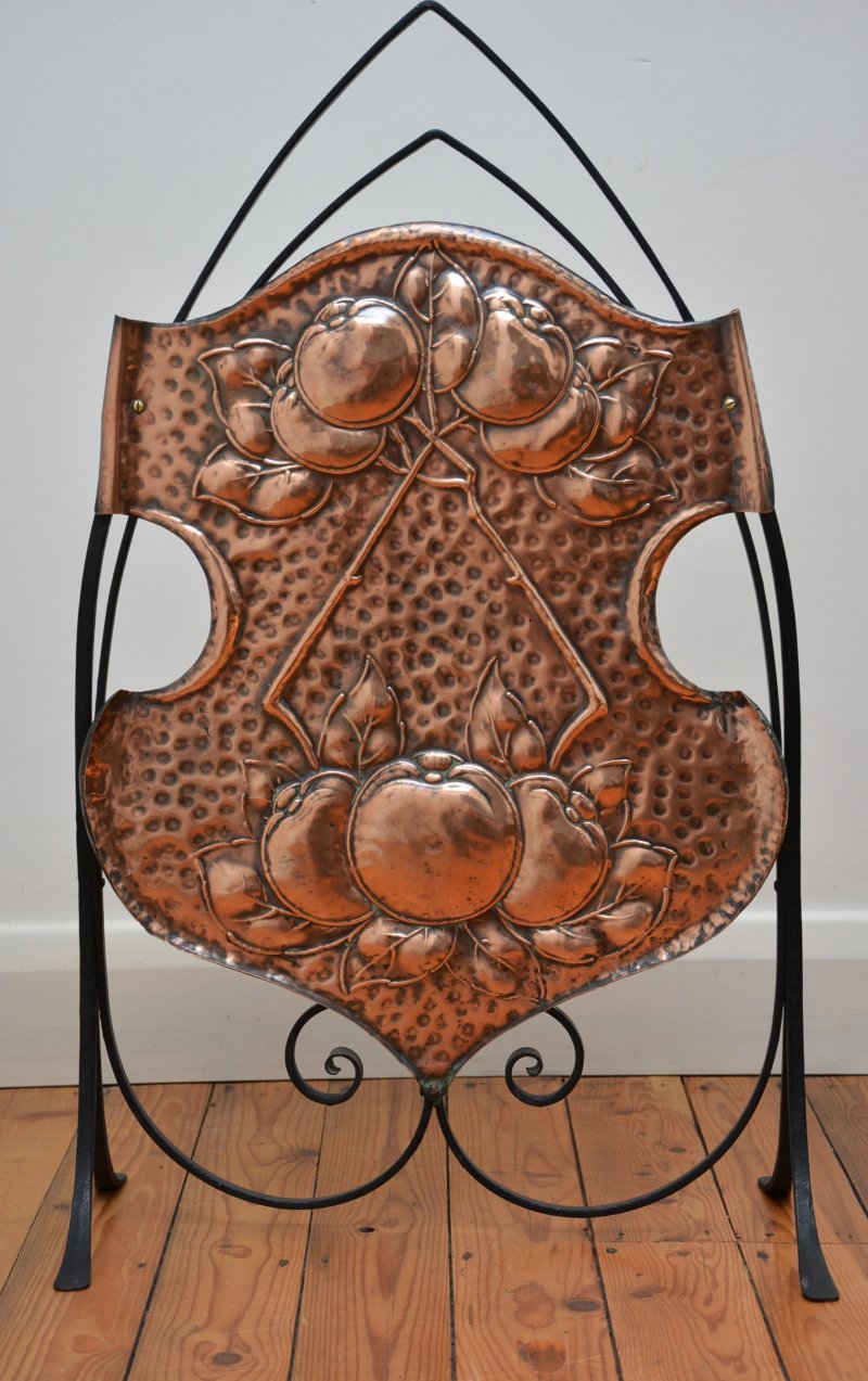 Arts and Crafts Fire Screen - Image 7